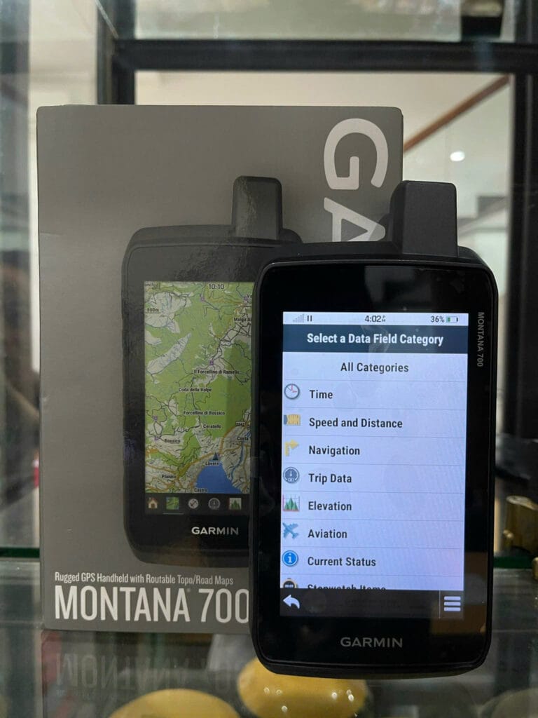 Máy GPS Cầm Tay Garmin Montana 700
